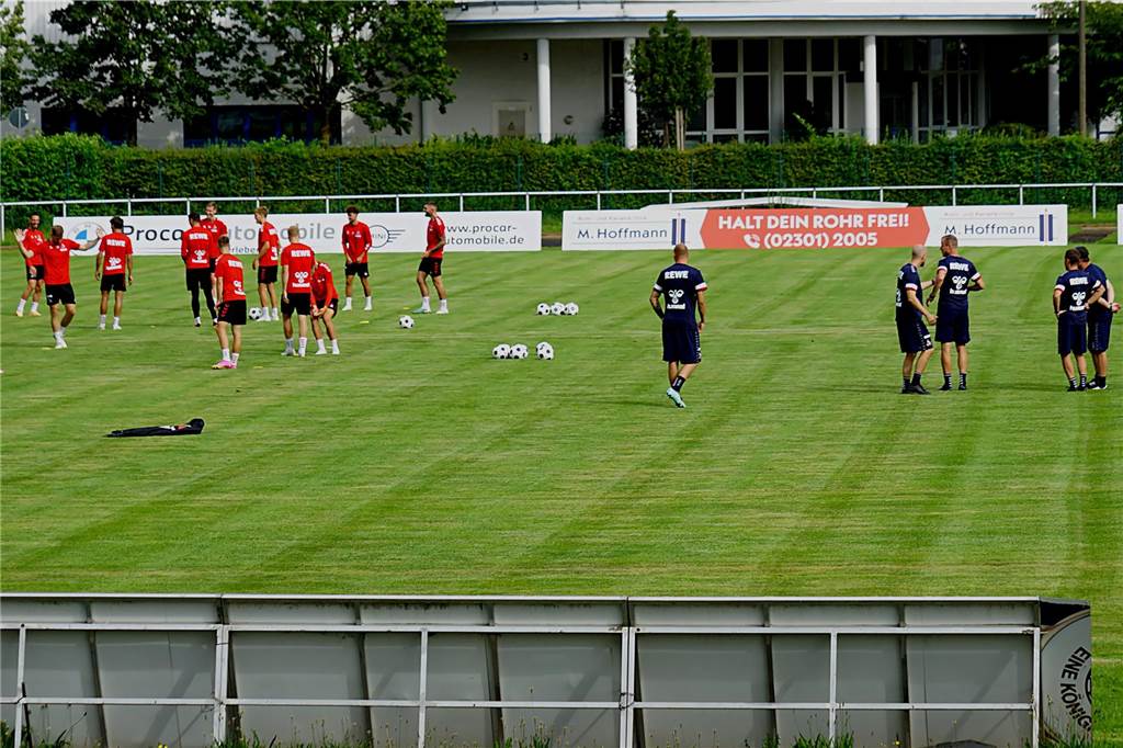 Anschwitzen des 1. FC Köln;