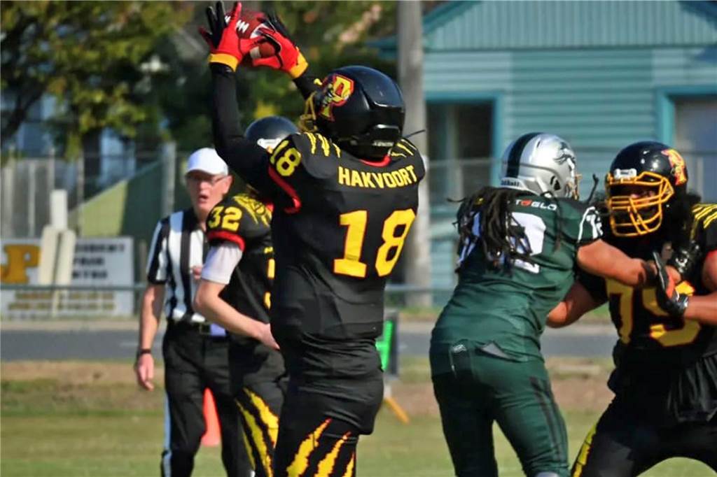 Vredener Fußballer Simon Hakvoort spielt jetzt Football am anderen Ende der Welt Anspielbar sein und Bälle fangen, das sind die Hauptaufgaben von Simon Hakvoort als Wide Receiver.