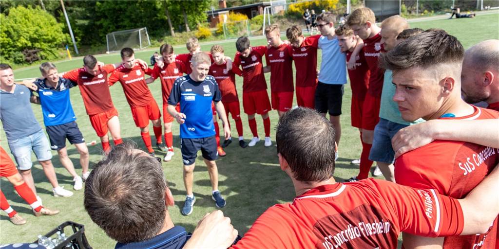 Michael Onnebrinks Auszeit: Concordia Flaesheim setzt ein starkes Zeichen Ansprachen im Kreise der Mannschaft wird Michael Onnebrink nun erst mal nicht mehr halten - der Trainer von Concordia Flaesheim pausiert.