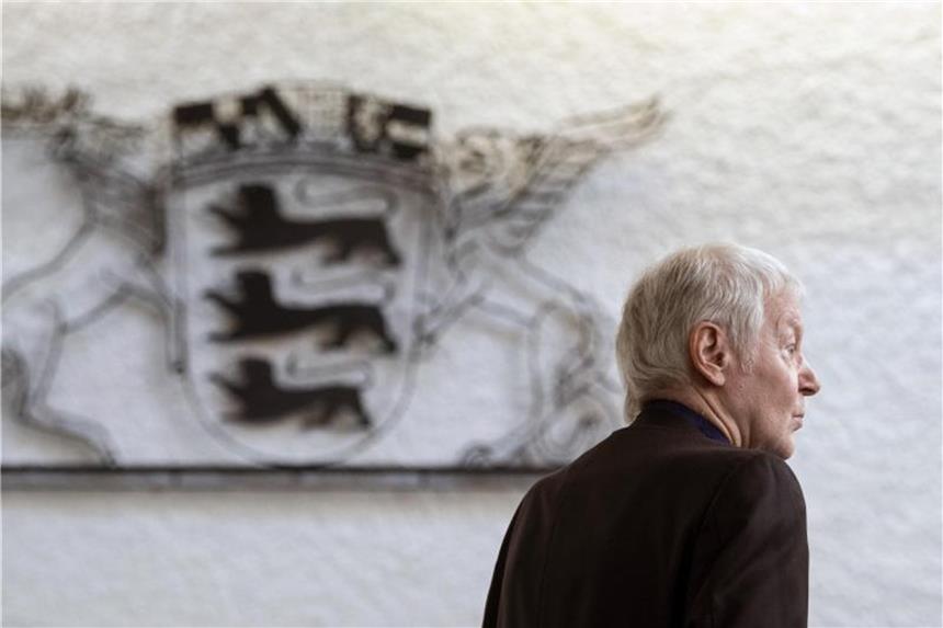 Verantwortung, Schuld, Strafe: Schlecker-Familie verurteilt Anton Schlecker wurde zu zwei Jahren Haft auf Bewährung verurteilt. Foto: Marijan Murat