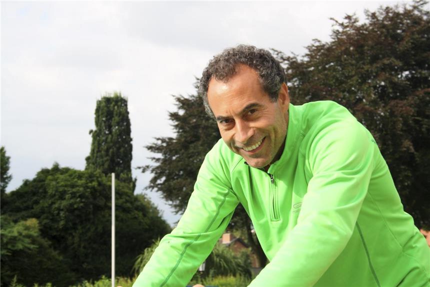 Rodrigues läuft für sein Leben gern Antonio Rodrigues läuft seit fast 50 Jahren. Bei der Senioren-EM in Aarhus gehört der 55-Jährige, der seit vier Jahren für den TuS Sythen startet über 5000 m und 3000 m Hindernis zum engeren Favoritenkreis.