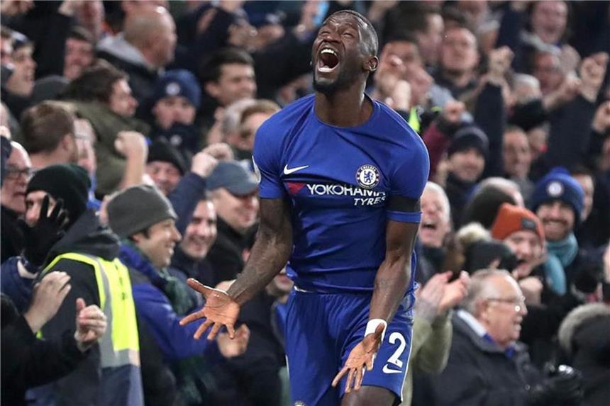 Chelsea gegen Barça - „Wer Angst hat, sollte nicht spielen“ Antonio Rüdiger hat keine guten Erinnerungen an den FC Barcelona. Foto: Adam Davy