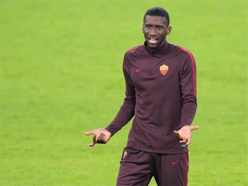 Sportdirektor: Rüdiger bleibt beim AS Rom Antonio Rüdigers Vertrag beim AS Rom läuft bis Juni 2020. Foto: Federico Gambarini