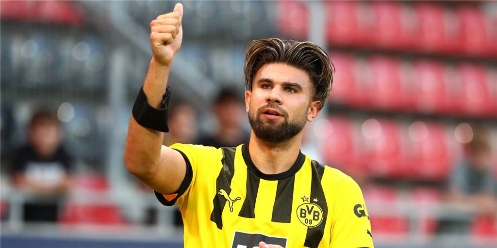 Papadopoulos unterschreibt Profi-Vertrag – so plant der BVB mit ihm Antonios Papadopoulos bedankt sich bei den BVB-Fans.