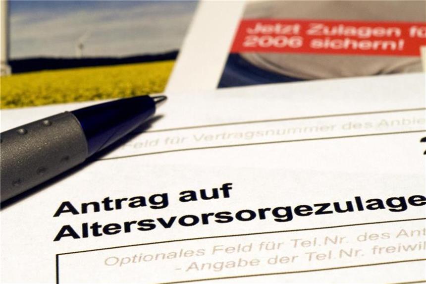 20 Prozent aller Riester-Verträge liegen auf Eis Antrag auf Altervorsorgezulage. Foto: Jens Schierenbeck