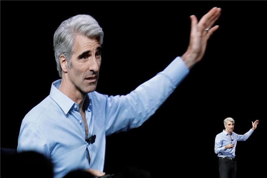 Apple greift Facebook mit Datensperre an Apples Software-Chef Craig Federighi. Foto: Marcio Jose Sanchez/AP