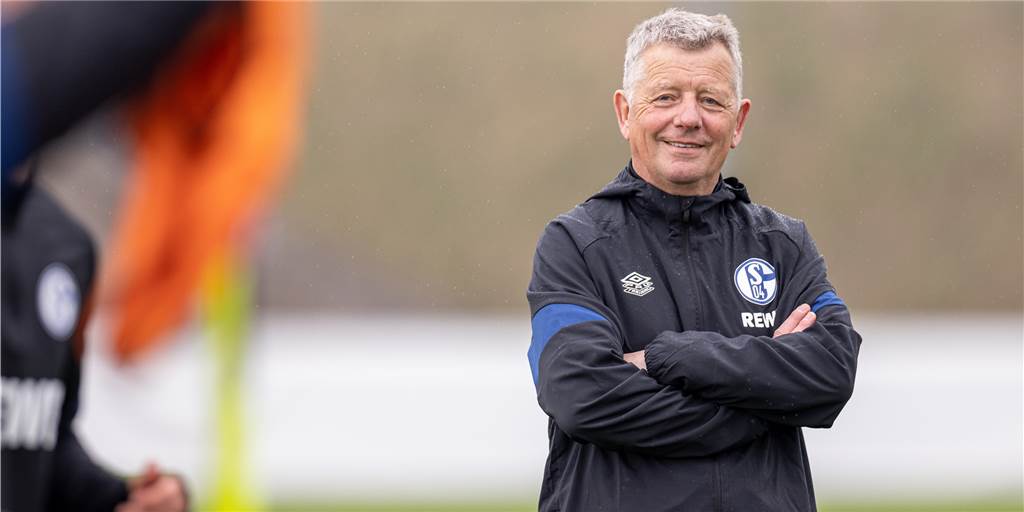 BVB-Kandidat Peter Hermann: Erste Klasse in der zweiten Reihe Peter Hermann steht auf dem Trainingsplatz.