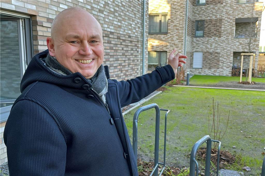 Entwicklung von Sozialwohnungen stellt Stadt vor Probleme Architekt Christof Janoschka im „Kastanienquartier": Dort sind dank öffentlicher Fördergelder mehrere Sozialwohnungen entstanden.