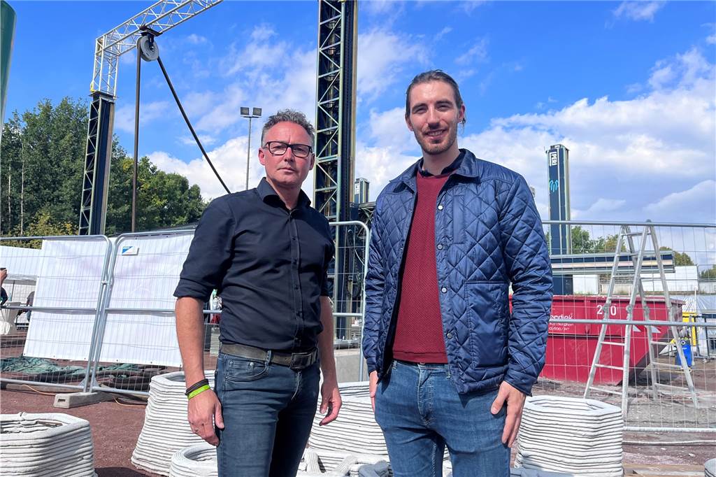 In Capelle wird ein Haus gedruckt – mit viel Potenzial für das Baugewerbe Architekt Lothar Steinhoff (links) und Alex Bettenmann von der Firma Peri belgeiten das Projekt von Beginn an.