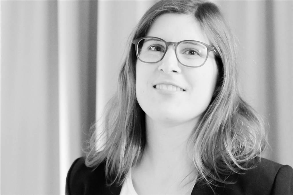 Grundsteinlegung für Mehrfamilienhäuser in Lütgendortmund ist Mitte Mai Architektin Sandra Zänger berichtet über den aktuellen Stand zum Neubau an der Provinzialstraße.