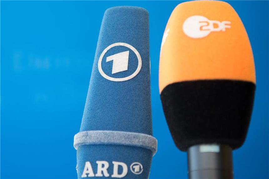 Die Frist läuft: Neuer Spardruck für ARD und ZDF ARD , ZDF und Deutschlandradio sollen neue Einsparvorschläge machen. Foto: Soeren Stache