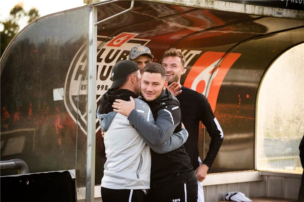 TuS Haltern am Mittwoch im Kreispokal gefordert Arian Schuwirth (rechts vorn) fehlt dem TuS Haltern im Pokalachtelfinale gegen den SV Dorsten-Hardt.