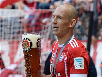 Arjen Robben beschäftigt sich intensiver mit dem Ende seiner Spielerkarriere. Foto: Angelika Warmuth