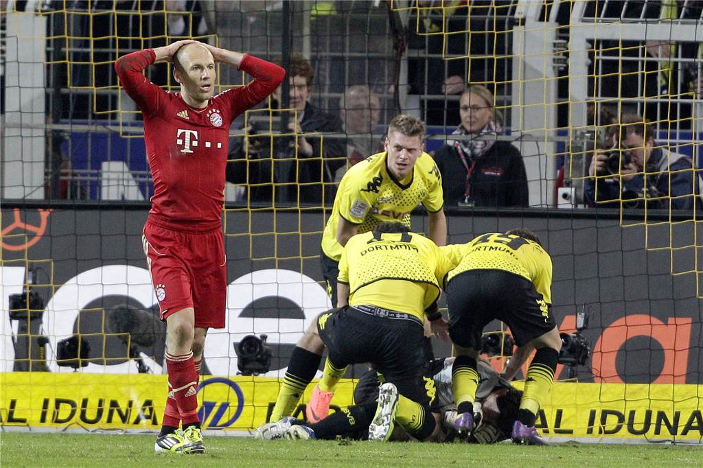 ReLive-Ticker: Borussia Dortmund gegen FC Bayern München Arjen Robben verschießt den Elfmeter.