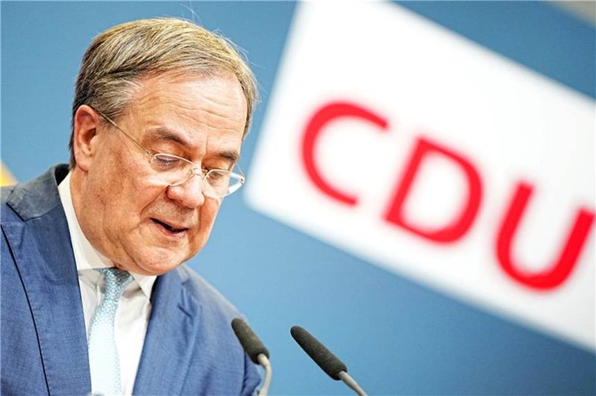 „Respekt“ für Laschets Schritt zur CDU-Neuaufstellung Armin Laschet gibt ein Pressestatement zum Fortgang der Sondierungsgespräche.