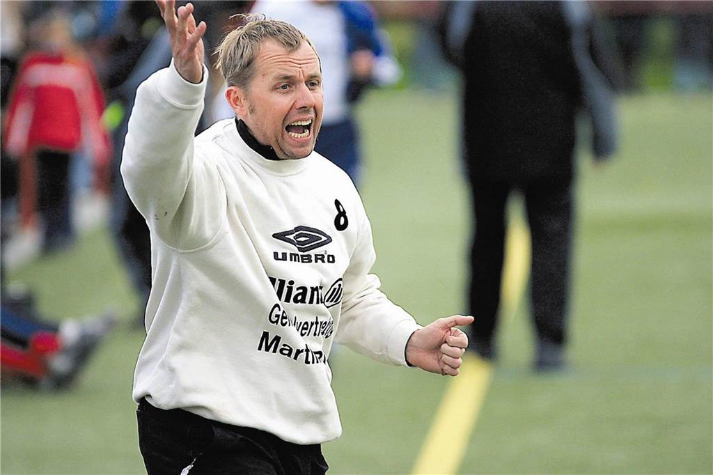 SuS Merklinde will vor Weihnachten neuen Trainer präsentieren Armin Theis, der für ein Spiel das Trainerzepter übernahm, sieht viel Potenzial in der Merklinder Mannschaft, aber auch viel Arbeit.