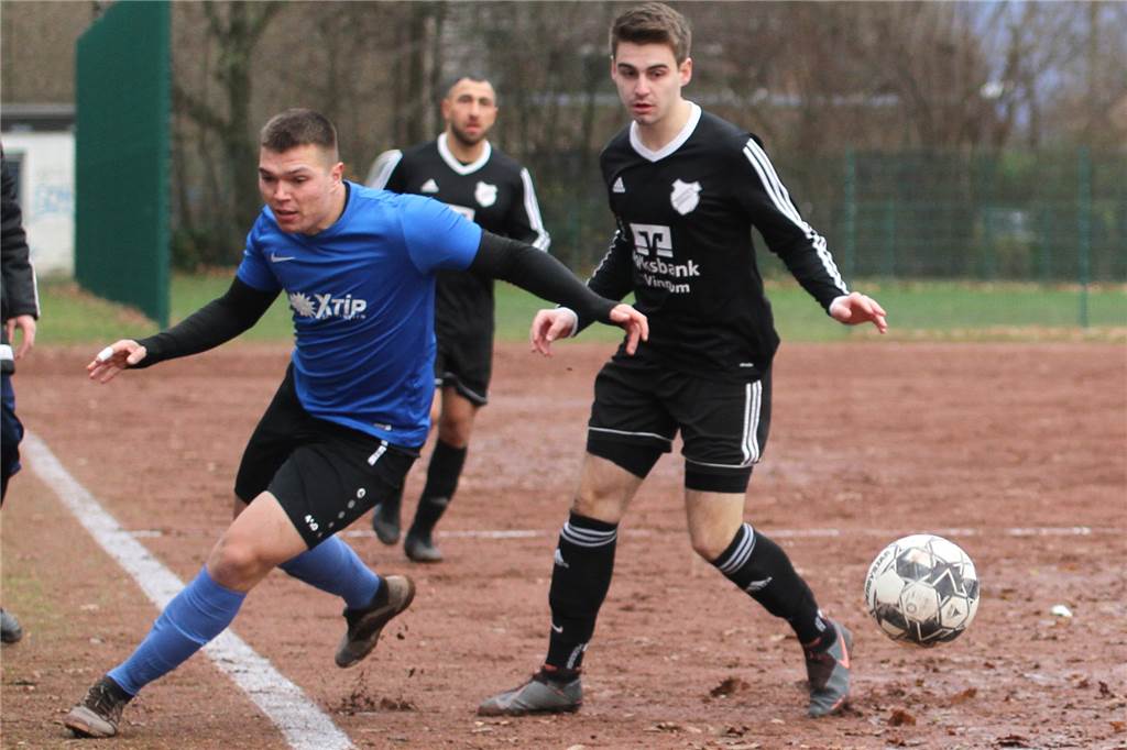 Westfalia Vinnum verzweifelt gegen den Tabellenzweiten – und dann kommt der „Gerleve-Flieger“ Arnd Forsmann (r.) war einer der besten Spieler auf dem Feld.