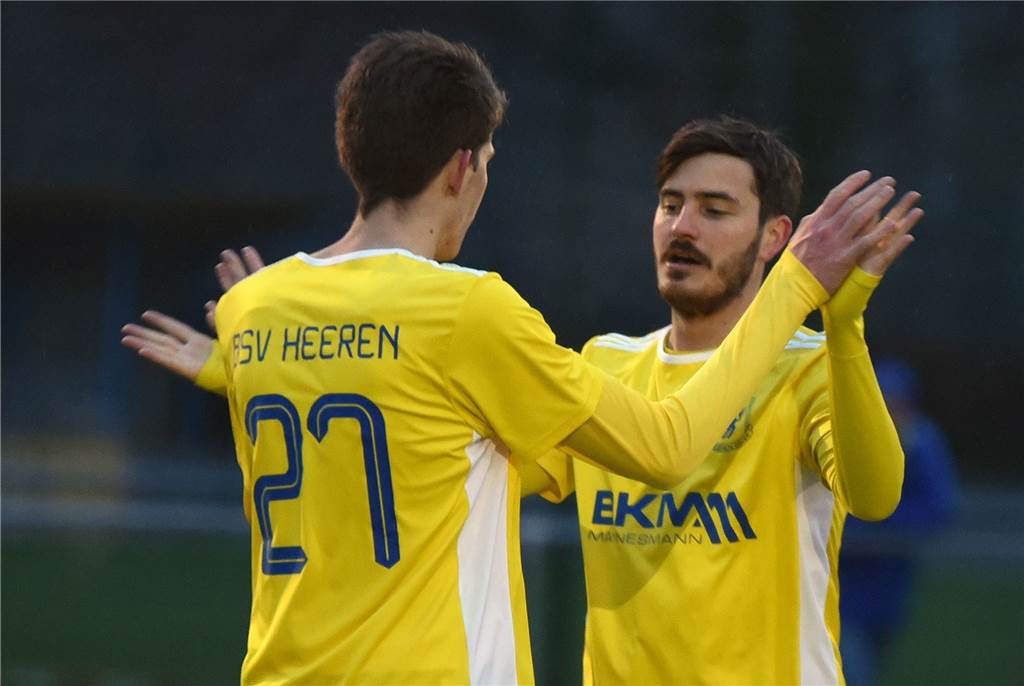 Heerens Sport-Chef sorgt für Klarheit: Trainer-Entscheidung gefallen Arne Volkmer (rechts) bleibt dem BSV Heeren als Spielertrainer auch in der neuen Saison erhalten.