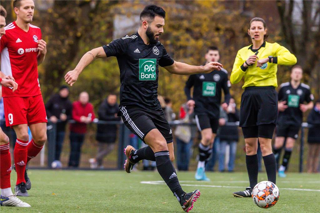 Dortmunds Top-5-Stürmer 2022 Wer ist der stärkste Stürmer der Hinserie ASC-Topstürmer Maximilian Podehl führt die Torjägerliste der Oberliga mit 11 Toren an.
