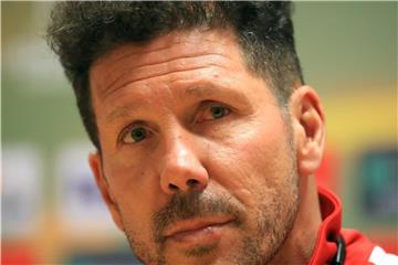 Atlético Madrids Coach Diego Simeone wird das Finale von der Tribüne aus verfolgen. Foto: Adam Davy/PA Wire
