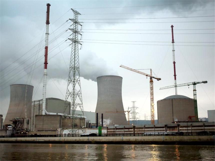 Städteregion Aachen klagt gegen Atomkraftwerk Tihange Atomkraftwerk Tihange. Foto: Oliver Berg/Archiv
