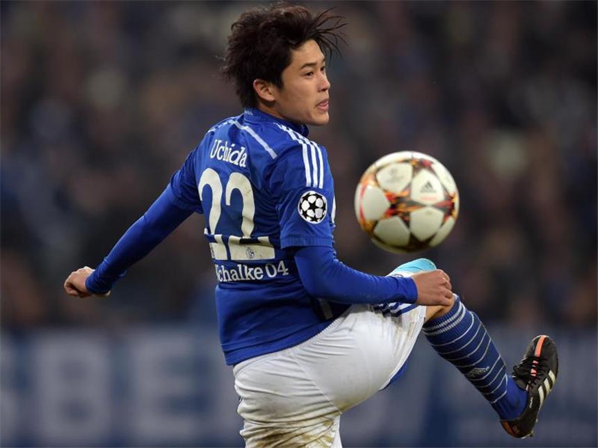 Schalkes Verteidiger Uchida macht Fortschritte Atsuto Uchida wird seine Reha in den kommenden Wochen auf Schalke absolvieren.