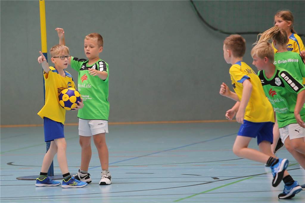 Normalität kehrt im deutschen Korfballsport wieder ein durch Turnier in Castrop-Rauxel Auch Adler Rauxel (am Ball) und der KC Grüün-Weiß spielten beim Mini-Turnier des Dattelner KC in Castrop-Rauxel mit.