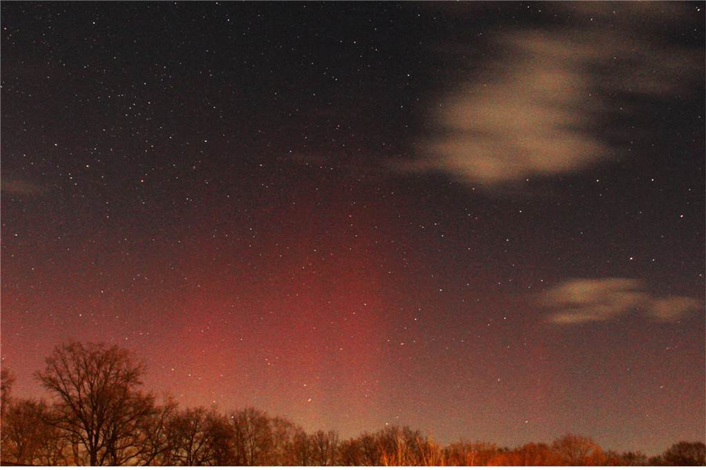 Sonnensturm erzeugt Polarlichter, die auch in Dorsten sichtbar sind Auch am Dorstener Nachthimmel war die Aurora Borealis zu sehen.