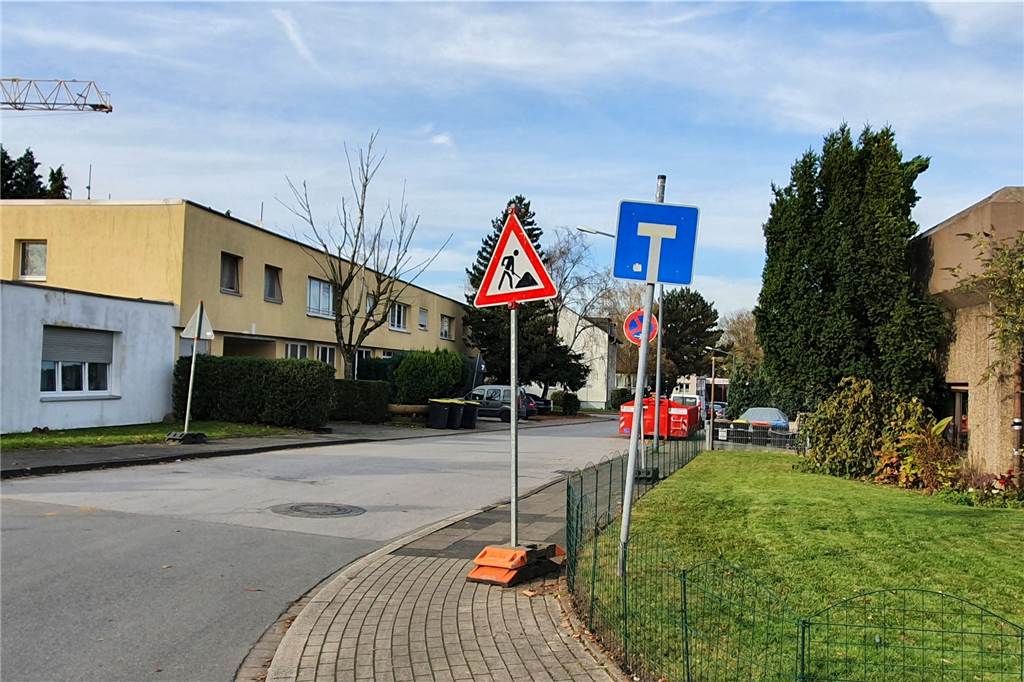 „Illegaler“ Mieter aus Dortmund hat Tipps für Betroffene in Herten Auch an der Lippestraße im Gewerbegebiet Westerholt gibt es eine Mischung aus Gewerbe und Wohnungen.