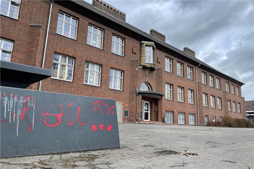 Kehrtwende: Castrop-Rauxels Schulen bleiben im Distanzunterricht Auch an der Marktschule in Ickern dürfte es am Montag keinen Präsenz-Unterricht geben.