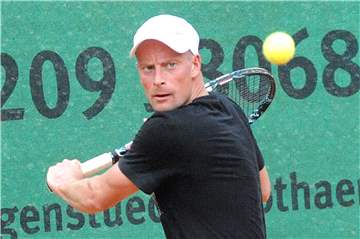 Auch Andreas Thivessen kann aktuell nur begrenzt Tennis spielen.