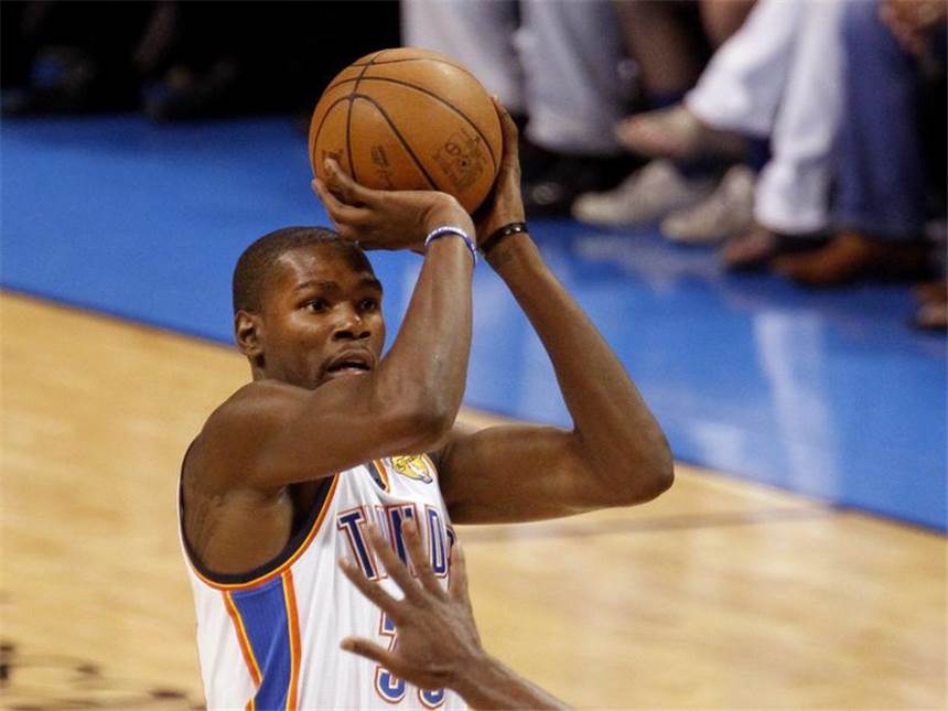 NBA-Finale: Oklahoma führt dank Geduld und Durant Auch aus der Distanz bewies Kevin Durant erneut seine Treffsicherheit. Foto: Fernando Salazar