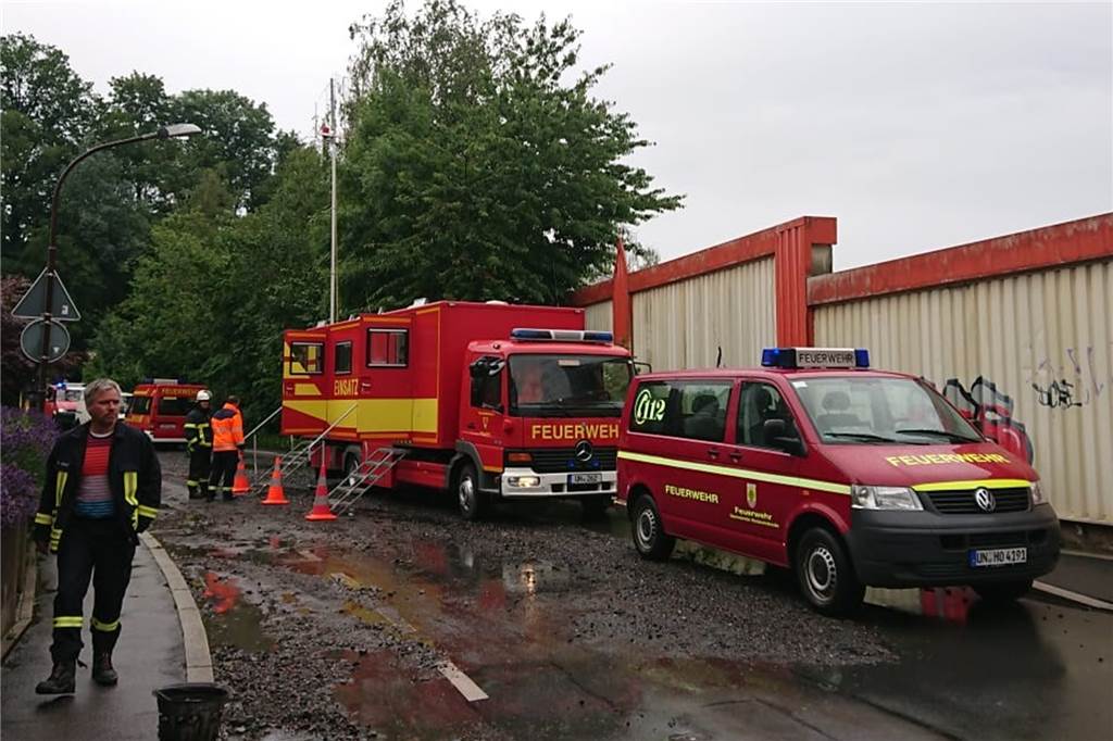 Pflegeheim evakuiert - wie Schwertes Feuerwehr in Fröndenberg half Auch bei der Leitung und Koordination des Einsatzes half die Schwerter Feuerwehr aus.