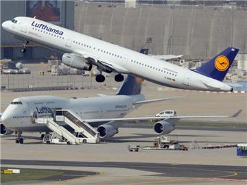 Auch bei der Lufthansa kam es zu Verzögerungen. Foto: Boris Roessler