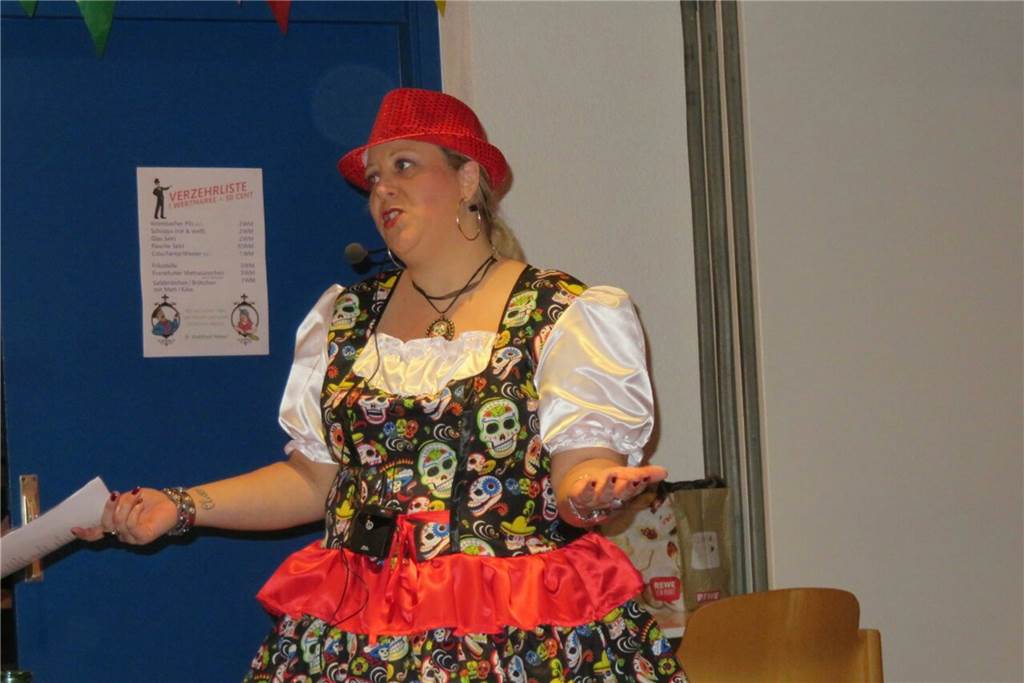 Pastoralreferentin Isabell Schneider: Abschied nach acht Jahren Auch beim Gemeindekarneval war Isabell Schneider aktiv dabei.