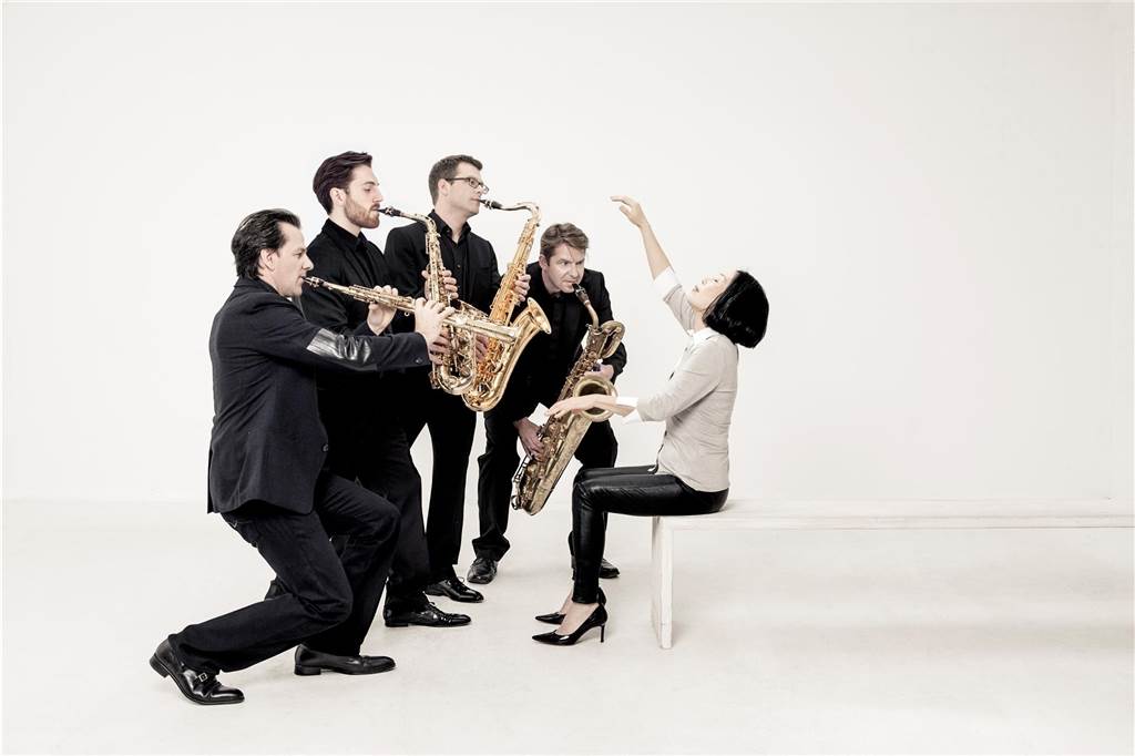 Festival auf Schloss Raesfeld: Klassik, Knebel und kultiger Kölsch-Rock Alliage Quintett