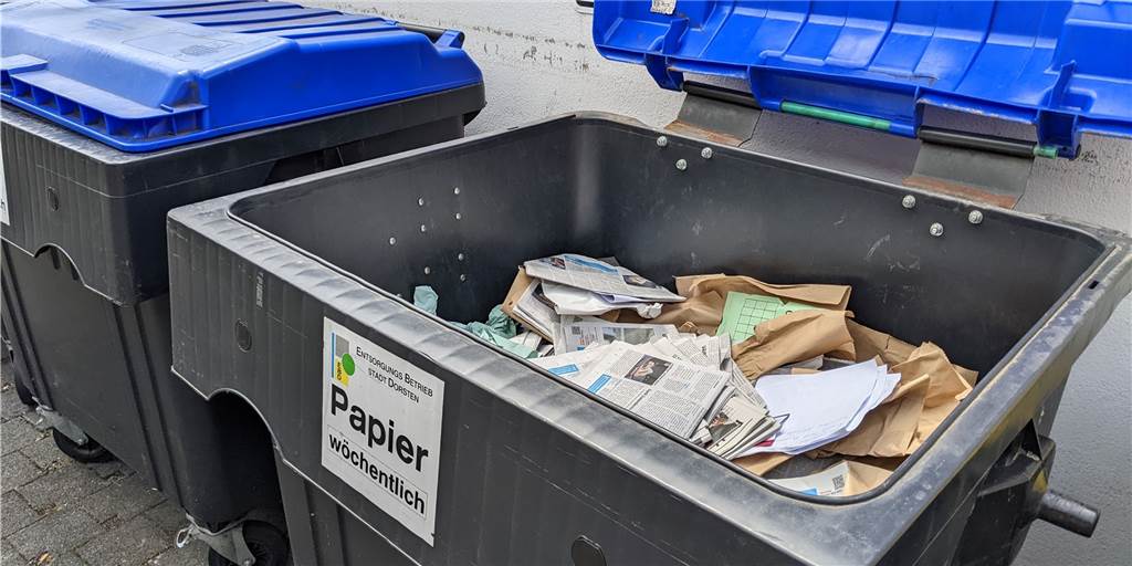 Satte Erlöse: Altpapier in blauer Tonne wird in Dorsten zu weißem Gold Blaue Tonne