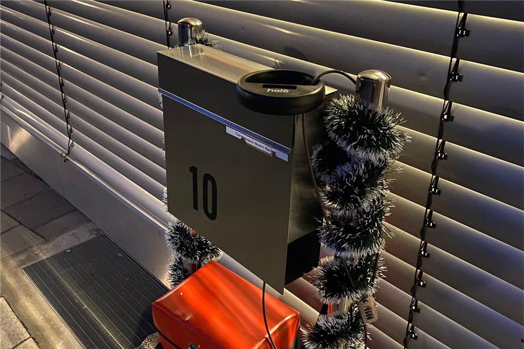 Auch das neue Chiplesegerät (Handgriff auf dem Briefkasten) wird in Nienborg rege genutzt.