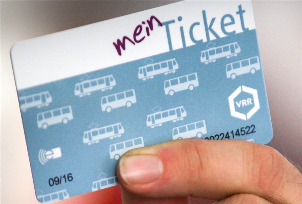 Ärger über höhere VRR-Preise und Absage an 365-Euro-Ticket Auch das Sozialticket wird ab 1.1.2020 wieder teurer.