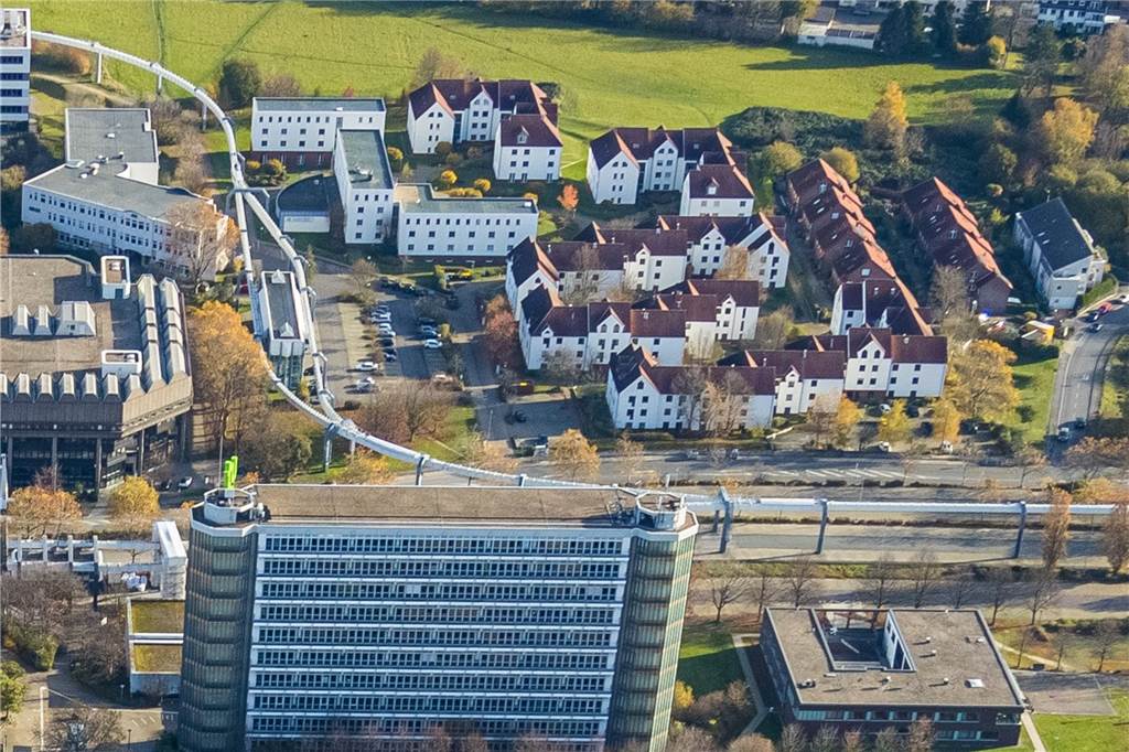 Millionen für Studierenden-Wohnheime - aber Sorgen um Wohnungsneubau Auch das „Studentendorf“ zwischen Mathe-Tower und Bibliothek am Campus-Nord soll modernisiert werden.