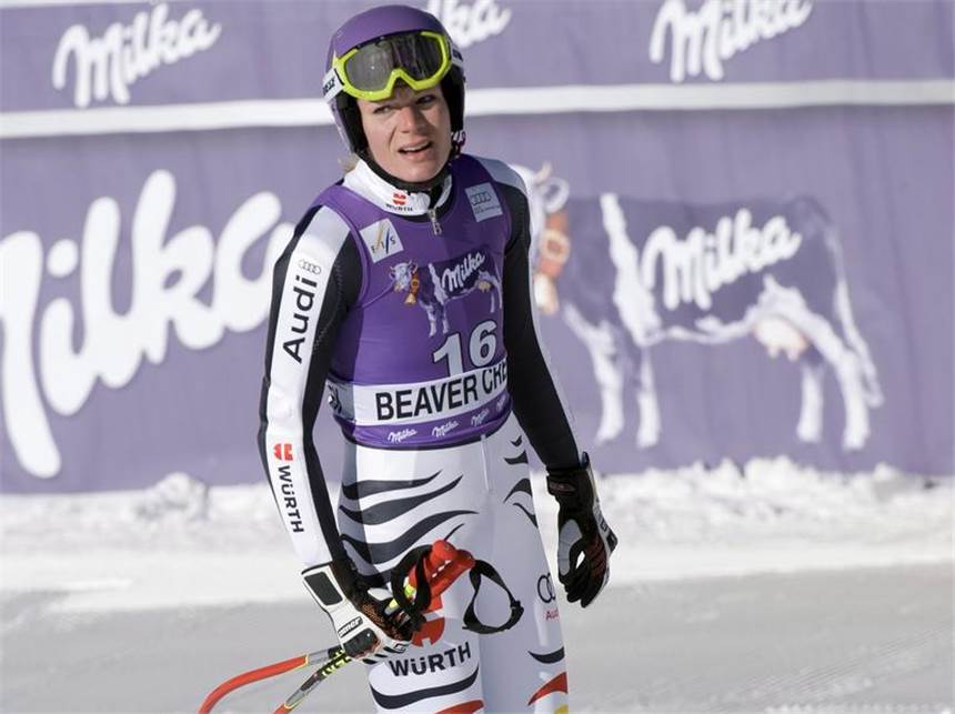 Höfl-Riesch frustrierte 21. - Vonns Viererpack Auch der Blick zur Anzeigetafel hellt die Miene von Höfl-Riesch nicht auf: Foto: John G. Mabanglo