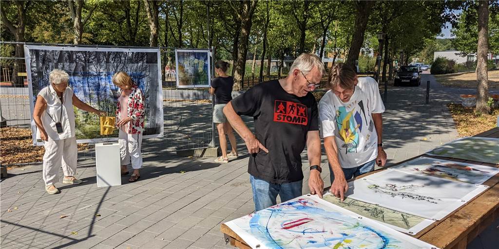 Kunstroute in Dorsten drinnen und draußen - die Natur im Visier Künstler im Bürgerpark