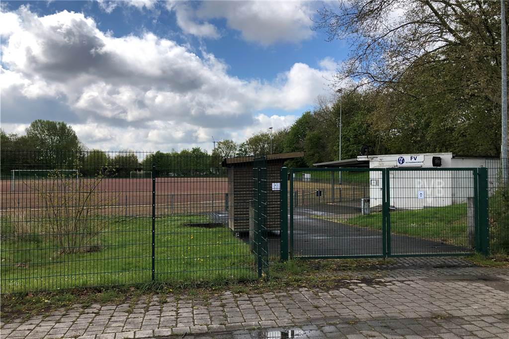 Dortmunder Spielplatz seit Jahren unbenutzbar - eine Lösung ist in Sicht Auch der FV Scharnhorst und das gesamte Umfeld würden von dem Projekt zur Umgestaltung der Fläche bis hin zur Gesamtschule Schanhorst profitieren