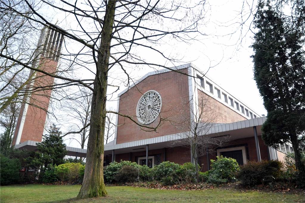 Auch der Kindergarten an der Heilig-Kreuz Kirche in Dorf Rauxel kehrte am Montag (7.6.) wieder in den Regelbetrieb zurück - die Gruppenaufteilung wolle man jedoch vorerst beibehalten. 