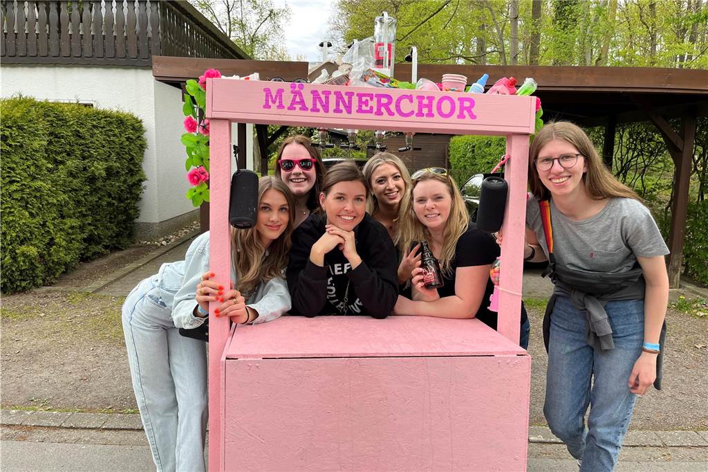 Auch der "Männerchor", der aus einer reinen Frauengruppe bestand, hatte Spaß.