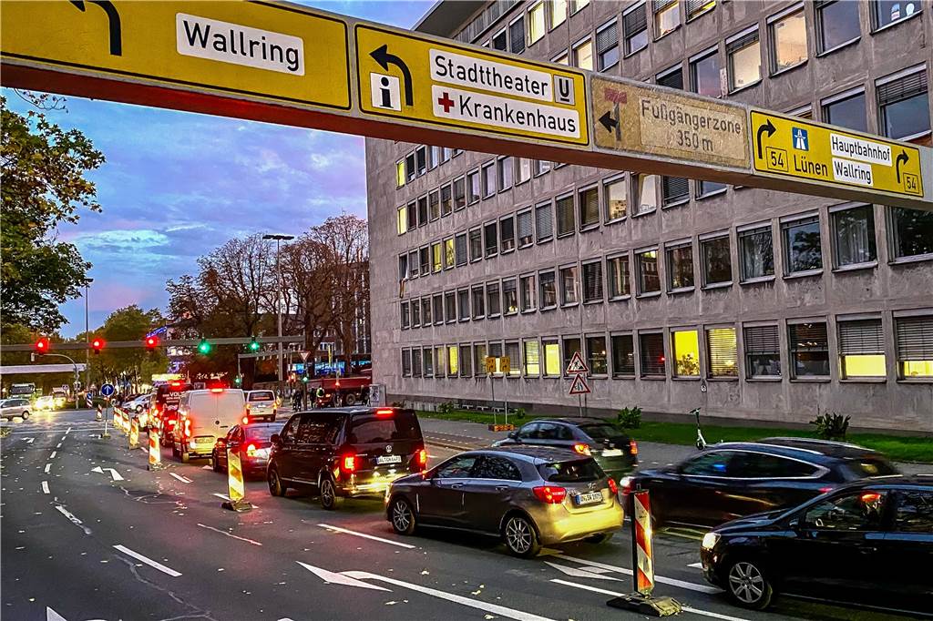 Auch der Südwall war gesperrt. Das führte zu Staus rund um die Dortmunder Innenstadt.