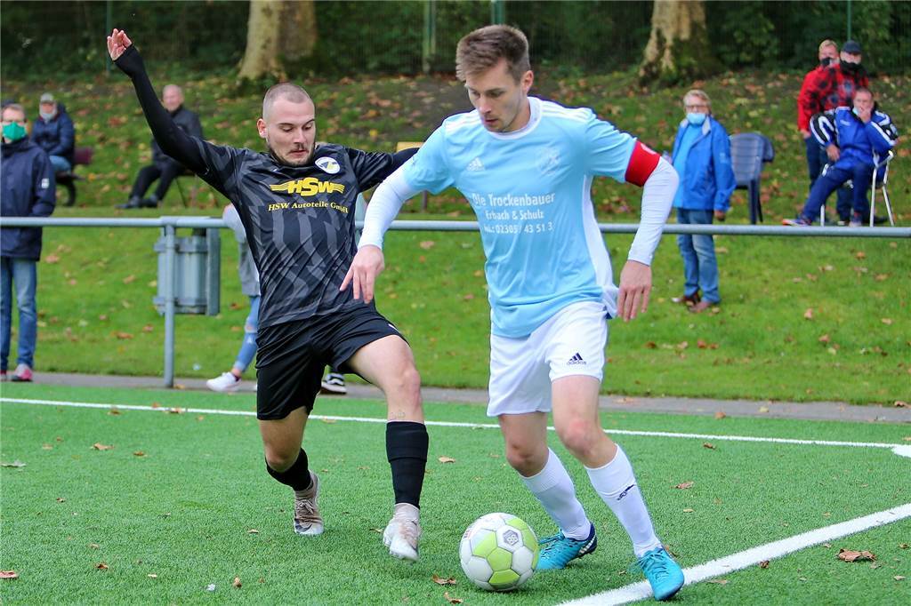 DFB ohne Regenbogen-Binde: Was sagen Castrop-Rauxeler Kapitäne dazu? Auch Vize-Kapitän von Wacker Obercastrop II, David Queder, würde gerne ein Zeichen für Toleranz auf dem Platz setzen