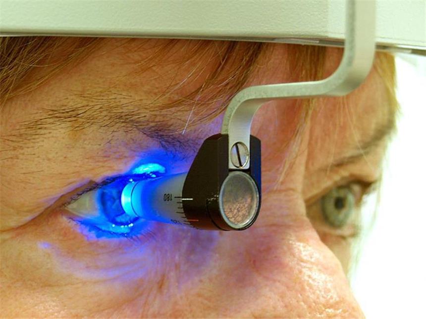 Krankenkassen: Selbstzahler-Leistungen bringen meist nichts Auch die Augeninnendruckmessung hat eine negative Bewertung bekommen. Foto: Augenklinik Marzahn/Symbolbild
