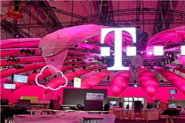 Auch die Deutsche Telekom baut derzeit flächendeckend ein Schmalband-Netz in Deutschland aus. Foto: Holger Hollemann