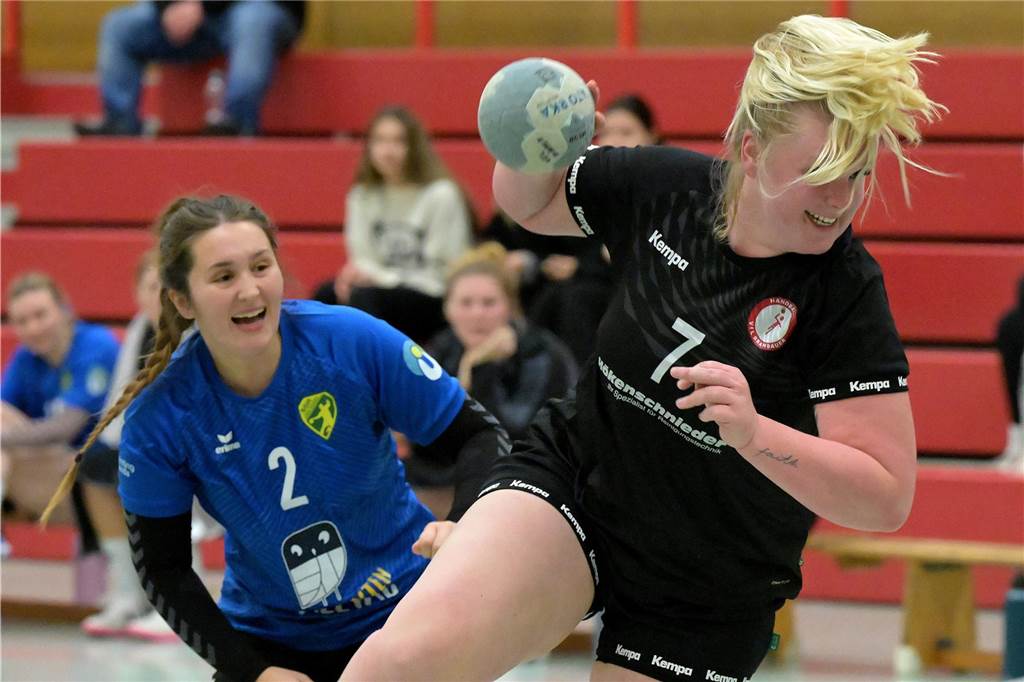 Auch die Handballerinnen des VfL Brambauer starteten ins neue Jahr. Sie trafen auf die SGH Unna-Massen.